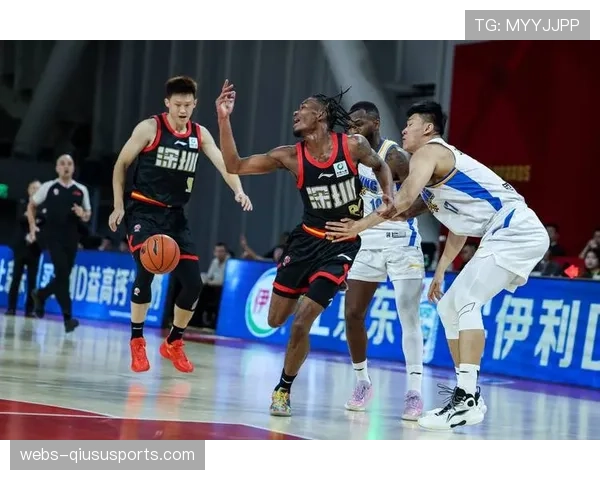 深圳马可波罗客场力克青岛国信水产，萨林杰砍下30+20